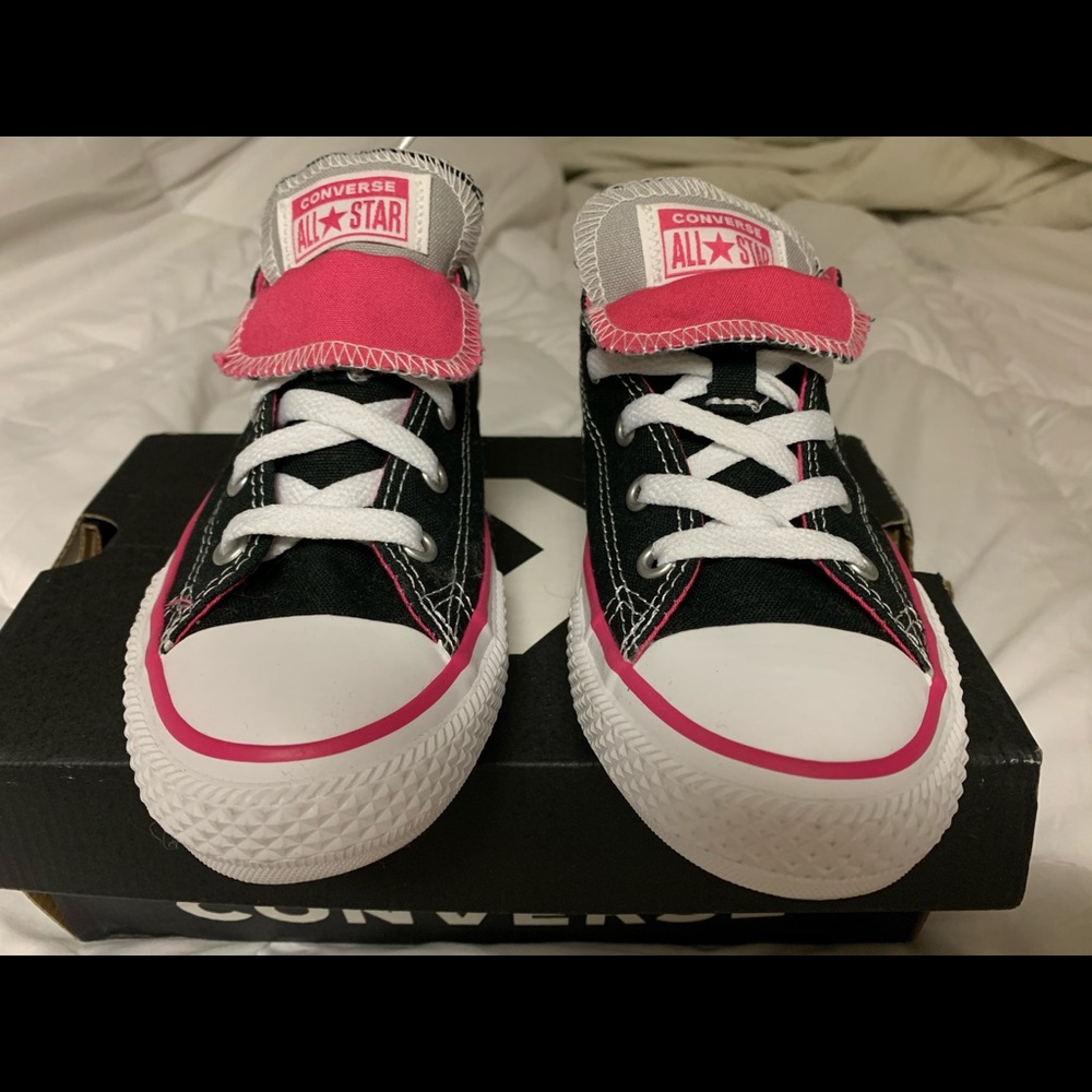 Converse - Picture 3 of 8